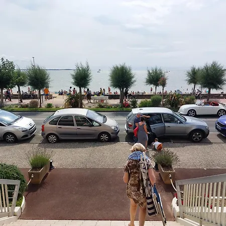 Perle Et Ecume A L Oceanic Apartman *